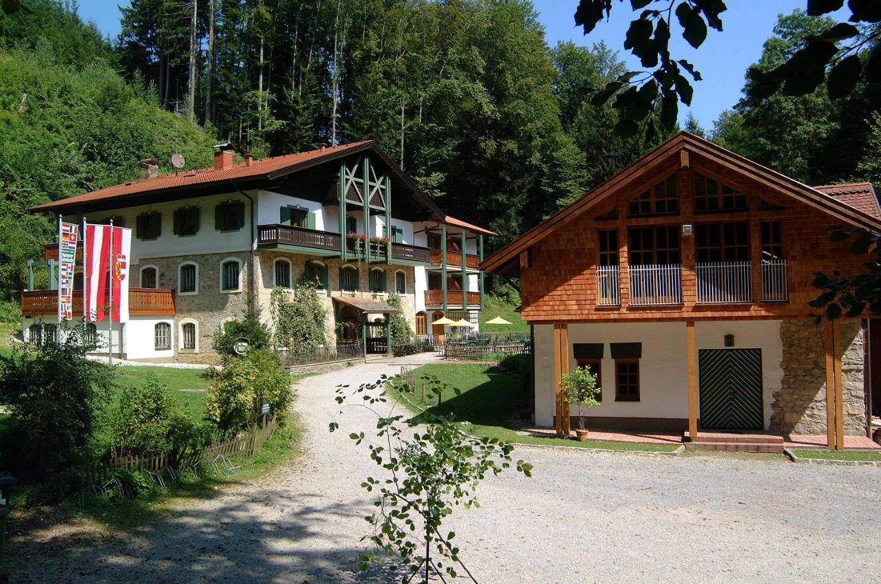 Naturidyll Hotel Hammerschmiede Anthering Exterior photo