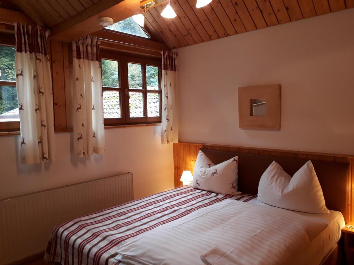 Naturidyll Hotel Hammerschmiede Anthering Exterior photo